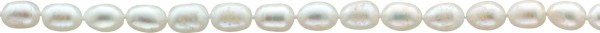 Perlenkette – Wunderschöner Süsswasser Perlencollier 45cm lang. Die Perlen dieses Colliers verlaufen gleichmässig 8,2mm. Der Verschluss ist aus Metall. Ein elegantes Unikat welches ihn von einzigartiger Schönheit und grandioser Ausstrahlung werden lässt u