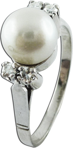 Ring  in  Weißgold 585 mit 4 Diamanten und Akoyazuchtperle, 18mm