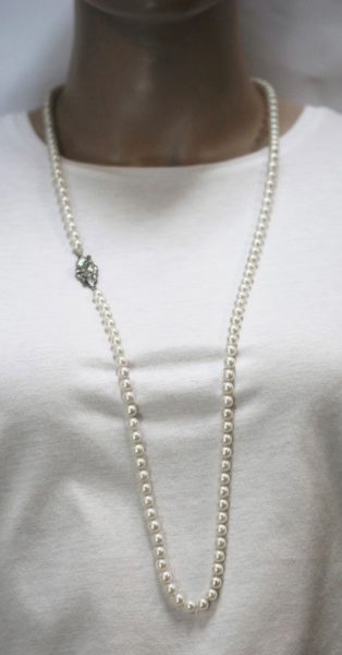 Perlenkette – Perlencollier Weißgold 750 japanische Akoyazuchtperlen Smaragd