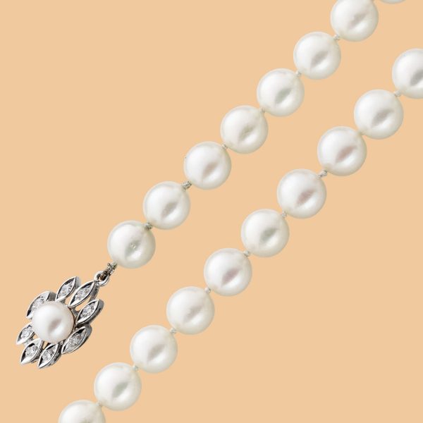 Perlenkette – Perlencollier japanische Akoyazuchtperle Schließe Weißgold 750 Diamanten 0,08ct 8/8 TW/VSI