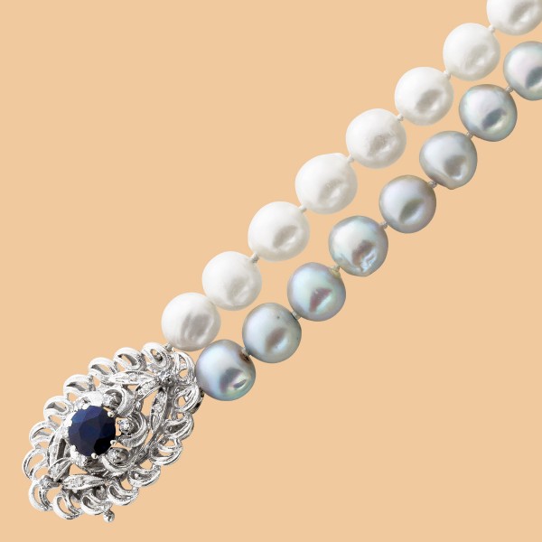 Perlenkette grau weiss Japanische Akoyazuchtperlen Perlen 9mm blauem Saphir 50er Jahre