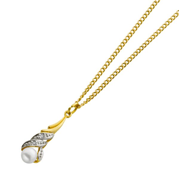 Perlen Collier Halskette Gelbgold 333  weiße Diamanten weiße Akoyaperle Gelbgold 333