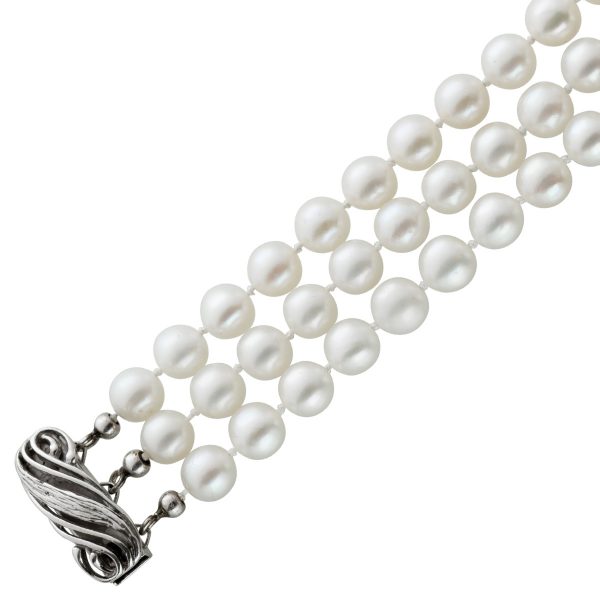 Perlenkette – Süßwasserperlencollier mit fast keinen natürlichen Wachstums-zeichen, fast ganz 45cm Kettenlänge, Silber925 Designer Schließe