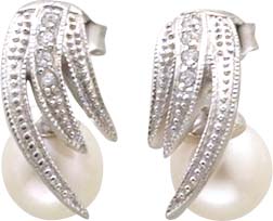 Ohrringe –   Ohrschmuck (Stecker) in echten Silber Sterlingsilber 925 weißen echten Süßwasserzuchtperlen und 8  wie Diamanten funkelnden Zirkonia