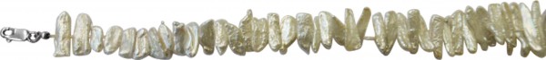Perlenkette – Perlencollier 40 cm lang aus echten, wunderschön weißstrahlenden japanischen Biwazuchtperlen in einer seltenen Größe (ca. 20 mm), Stärke ca.3 mm mit Karabinerverschluss aus echtem Silber Sterlingsilber 925/-. Ein Schmuckstück, dass in höchst